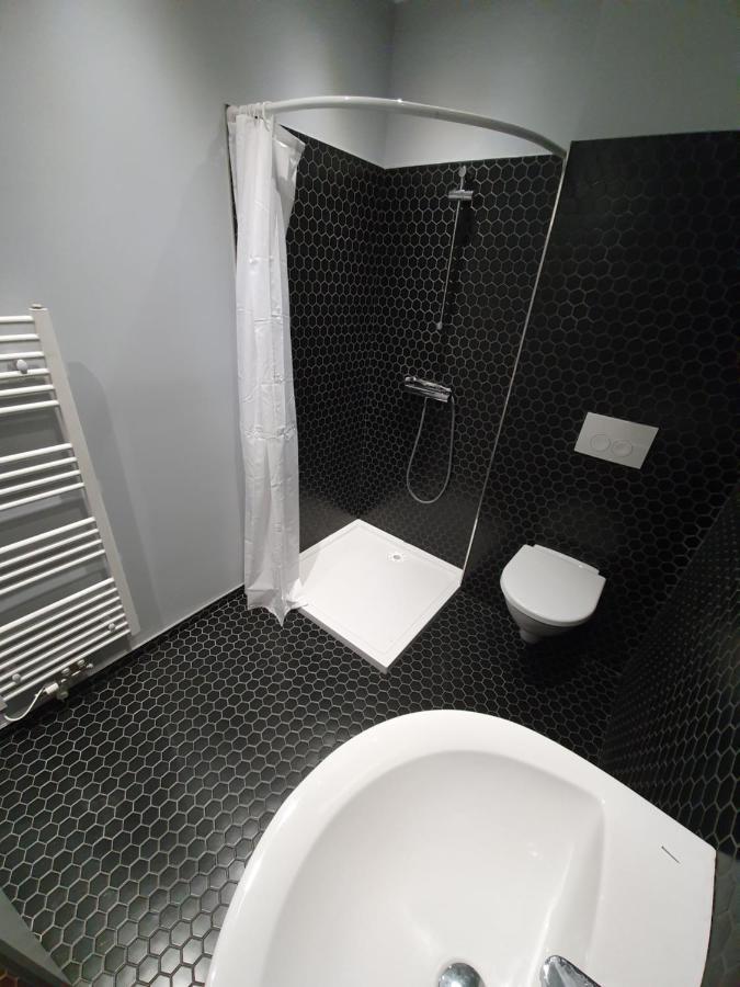 Vn17 Apartments Прага Экстерьер фото