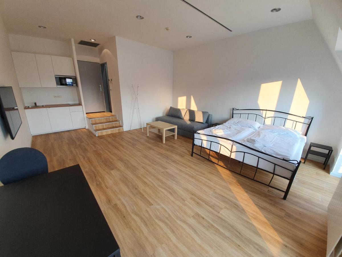 Vn17 Apartments Прага Экстерьер фото